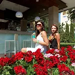 Kristal 4*