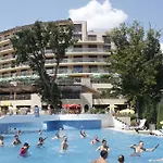 Kristal Hotel