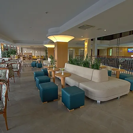 Kristal 4* Goudstrand