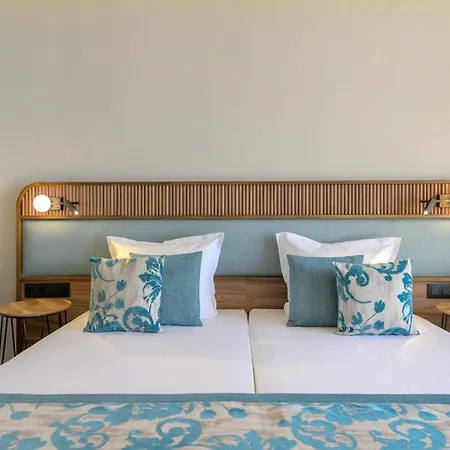 Kristal Hotel 4*