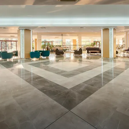Kristal Hotel