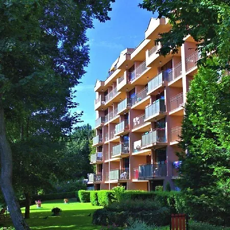 Kristal Готель