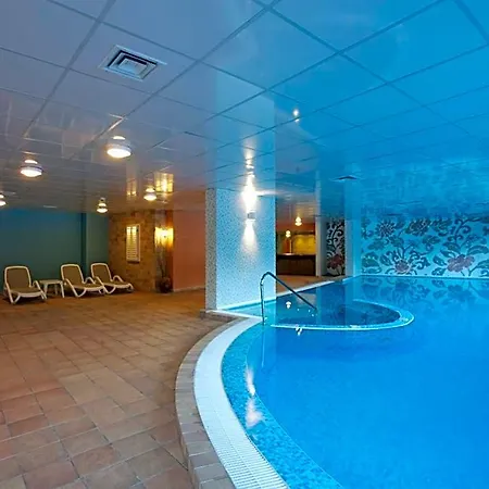 Kristal Hotel 4*