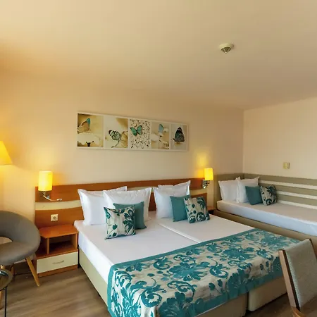 Kristal Hotel 4*
