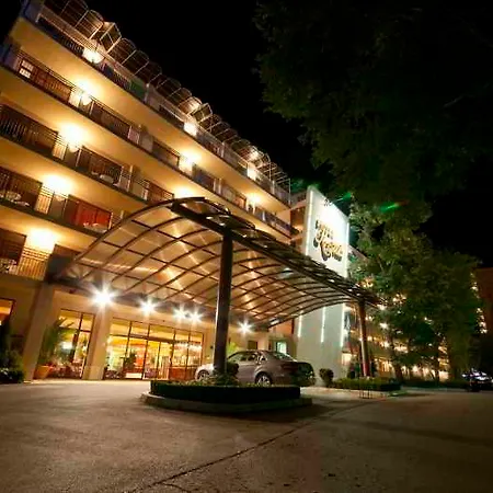 Hotel Kristal Sables d'or